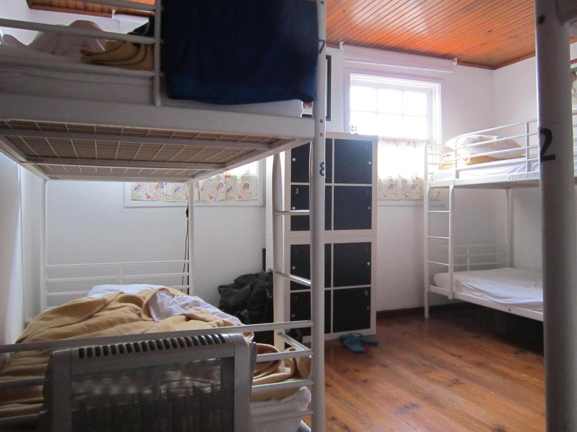 Hostel Prime Гімарайнш Екстер'єр фото