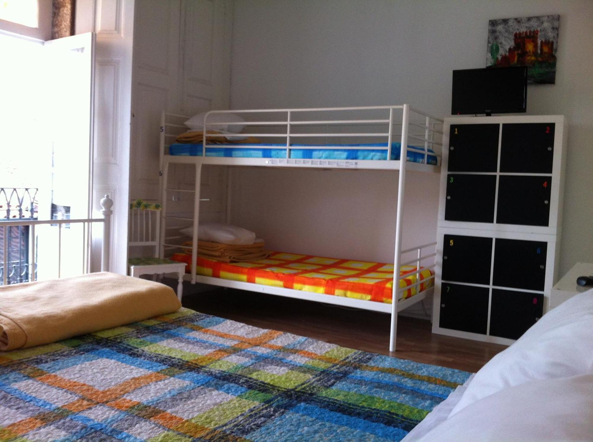 Hostel Prime Гімарайнш Номер фото